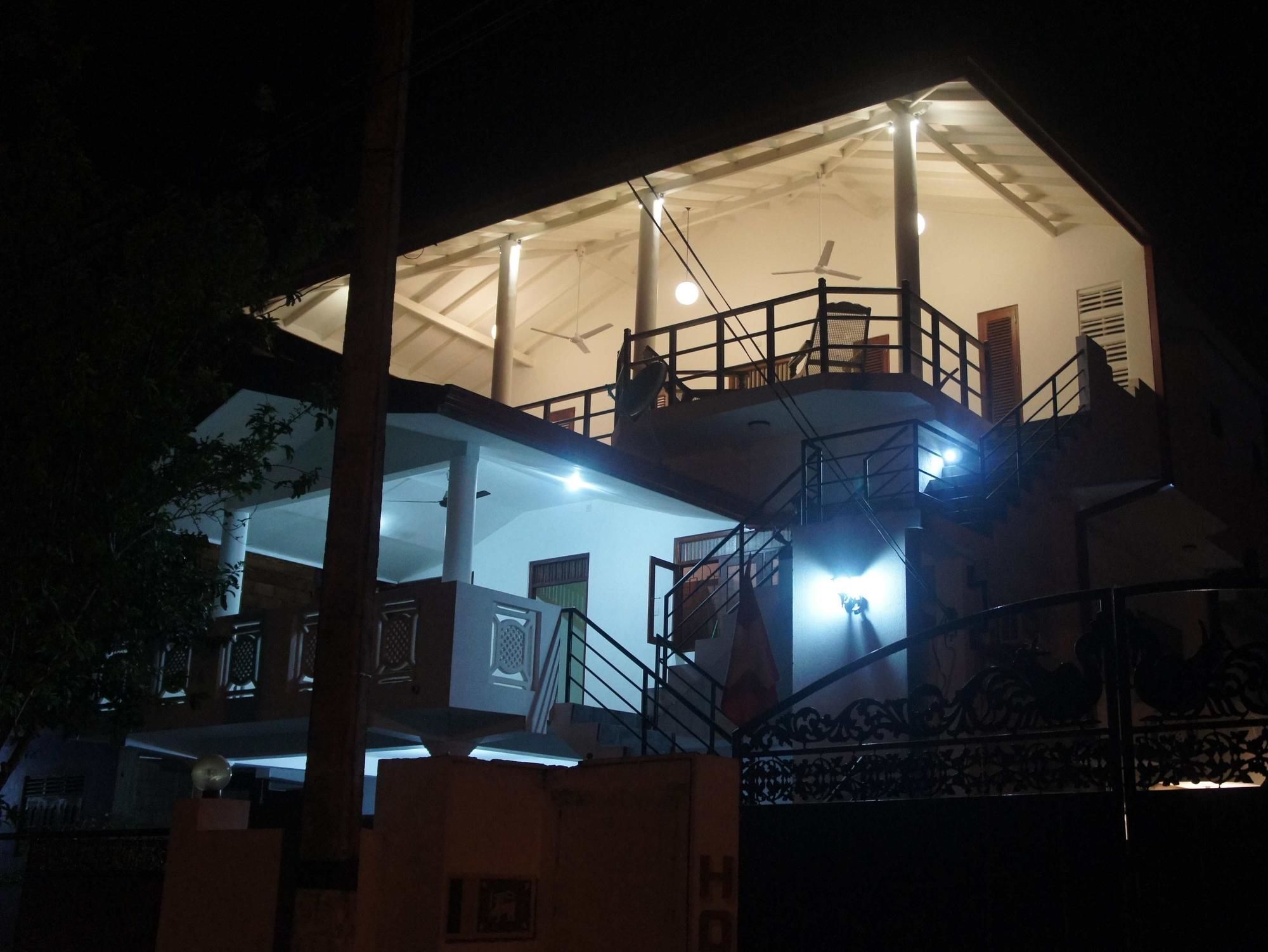 山姆住宿加早餐旅馆 乌纳瓦图纳 外观 照片